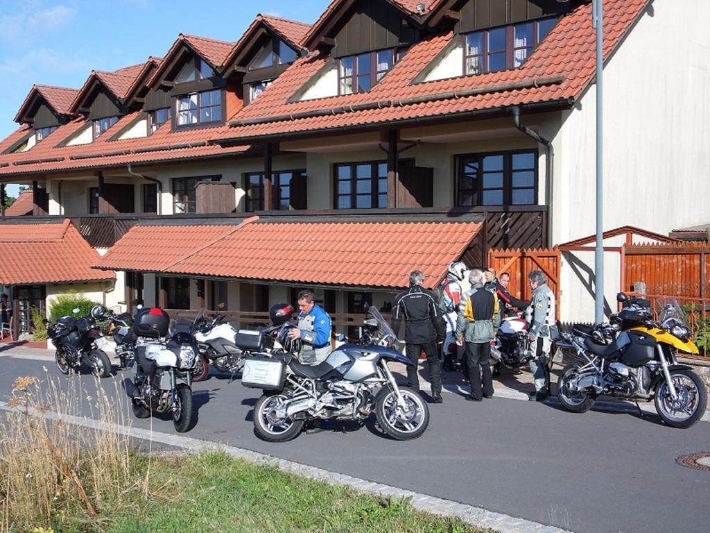 Berggasthof & Hotel Kranich, Hinterrod Eisfeld Luaran gambar